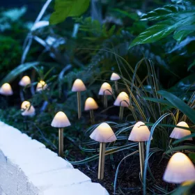   Garden of Eden 11243 LED-es szolár lámpa - 12 db mini gomba - melegfehér - 28,5 cm x 4 m