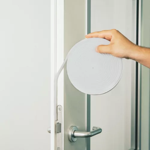 Delight 11595WH Öntapadós ajtó- ablakszigetelő habszalag - 6 m - fehér 10 mm