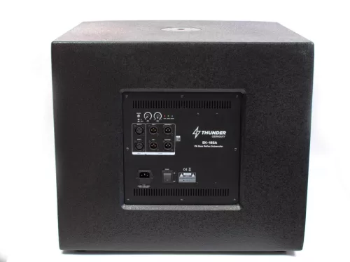Thunder EK-18SA 700/1400W (18") aktív mélyláda