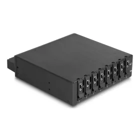   Delock 5.25  mobil állvány 8 x M.2 NVMe SSD-hez vékony SAS SFF-8654 konnektorokkal (DL-47129)