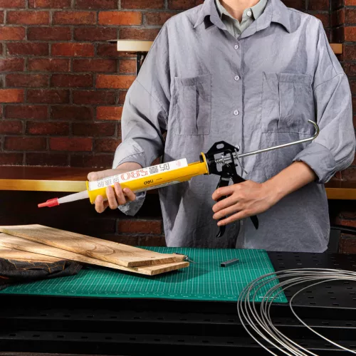 Deli Tools EDL2370 tömítőanyag kinyomópisztoly, 230mm (sárga)