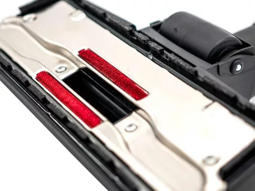 PORSZÍVÓ KOMPATIBILIS KOMBINÁLT GÖRGŐS SZÍVÓFEJ 32MM NILFISK GD1010 / GD930 / SALTIX 10 / VP300 / VP600 / 107417790 HELYETT