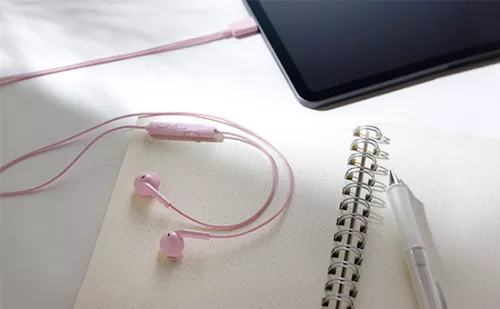 JVC HA-FR17UCPU USB-C fülhallgató 10,7 mm neodímium hangszóróval, mikrofonnal, IPX2, pink