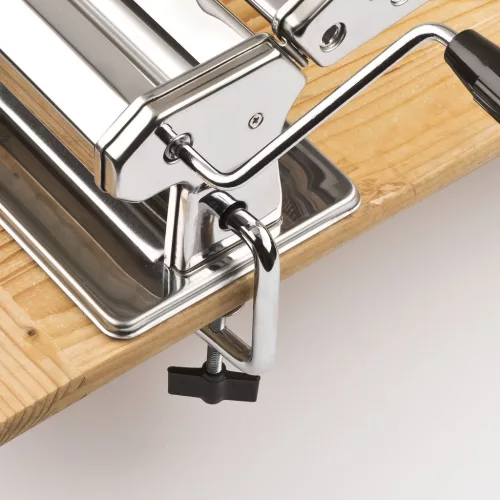 Girmi IM90 Tésztakészítő, kézi működtetésű, 9 vágási beállítás, 3 féle tésztaméret (lasagne, spagetti, metélt)