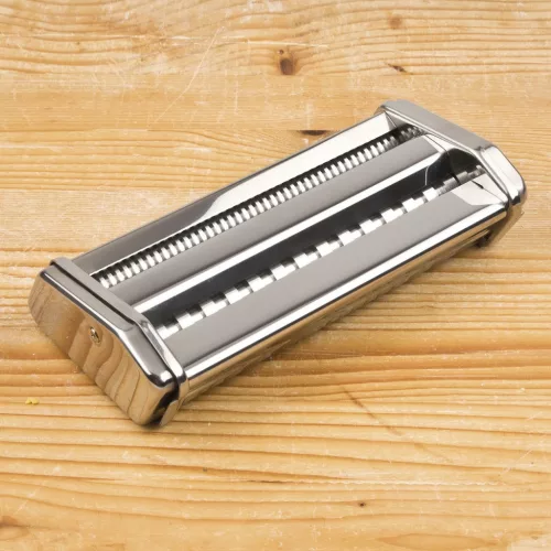 Girmi IM91 Elektromos tésztakészítő, 90W, 9 féle vastagság beállítás, 5 féle tészta (lasagne, tagliatelle, spagetti, reginette, fettuccine), 2 sebesség fokozat