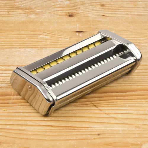 Girmi IM91 Elektromos tésztakészítő, 90W, 9 féle vastagság beállítás, 5 féle tészta (lasagne, tagliatelle, spagetti, reginette, fettuccine), 2 sebesség fokozat