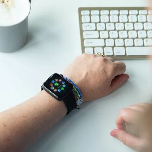 Kendox LifeTracker többfunkciós okosóra Irányértéket ad pulzusáról, vérnyomásáról, véroxigénszintjéről és testhőmérsékletéről!, M37102