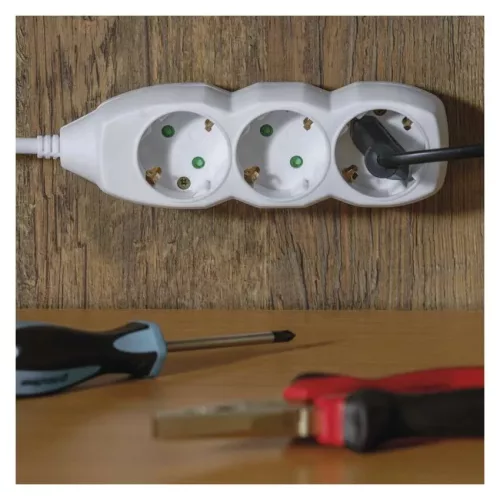 Emos P0323R Hosszabbító 3 m / 3 aljzat / fehér / PVC / 1,5 mm²